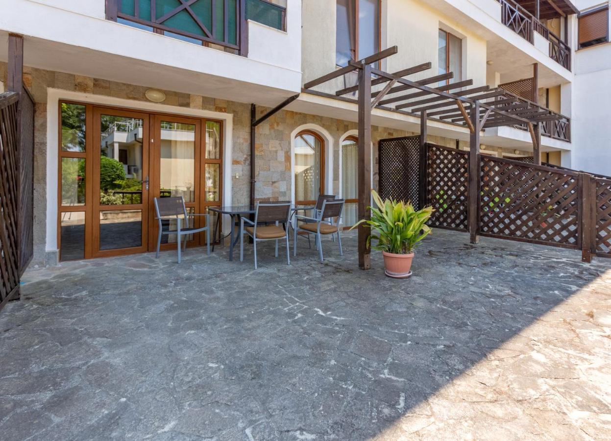 Апартаменты Aparthouse Paradise Bay Созополь Экстерьер фото