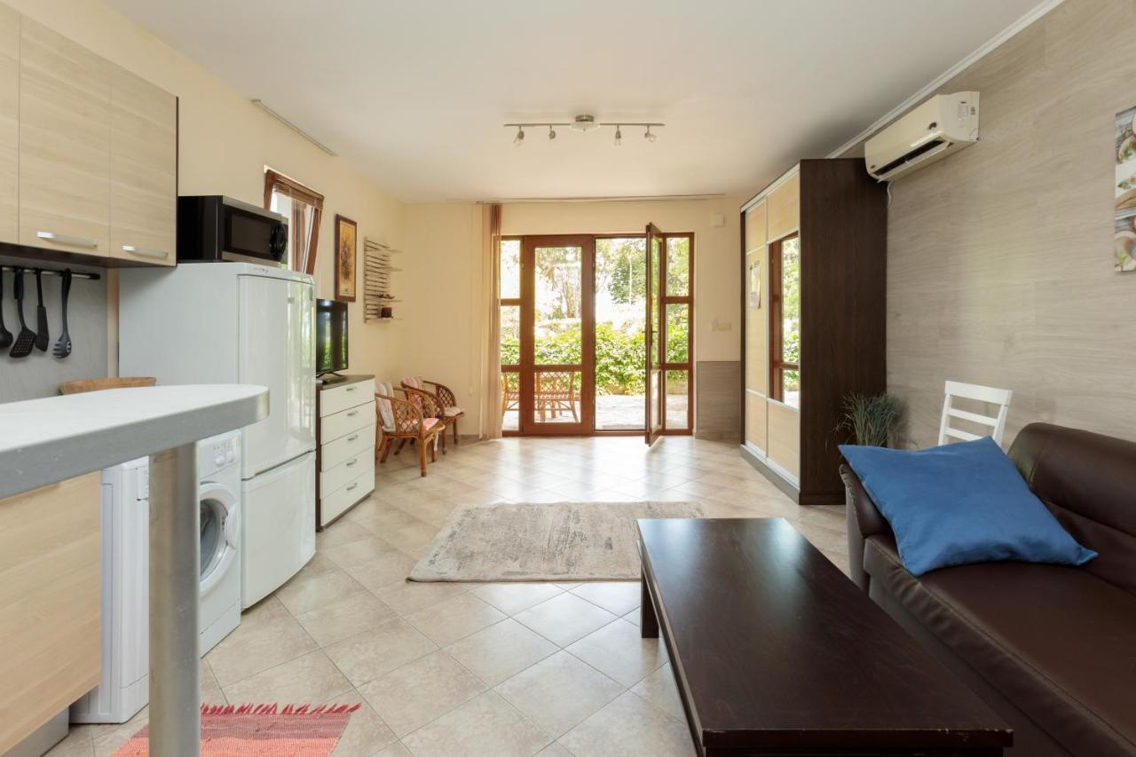 Апартаменты Aparthouse Paradise Bay Созополь Экстерьер фото